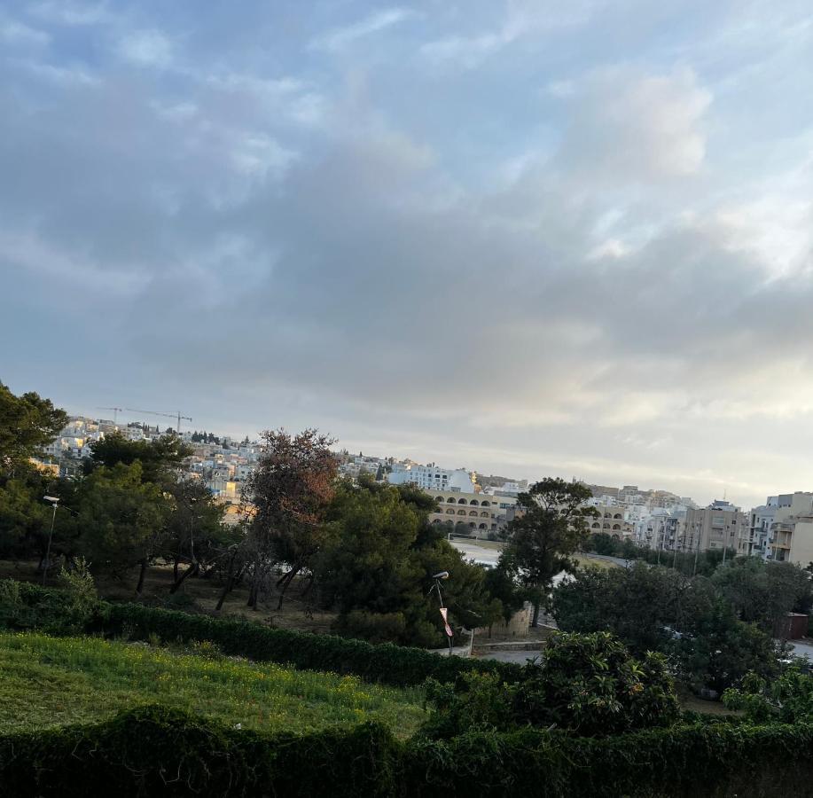 Guesthouse No. 48 Msida Eksteriør billede